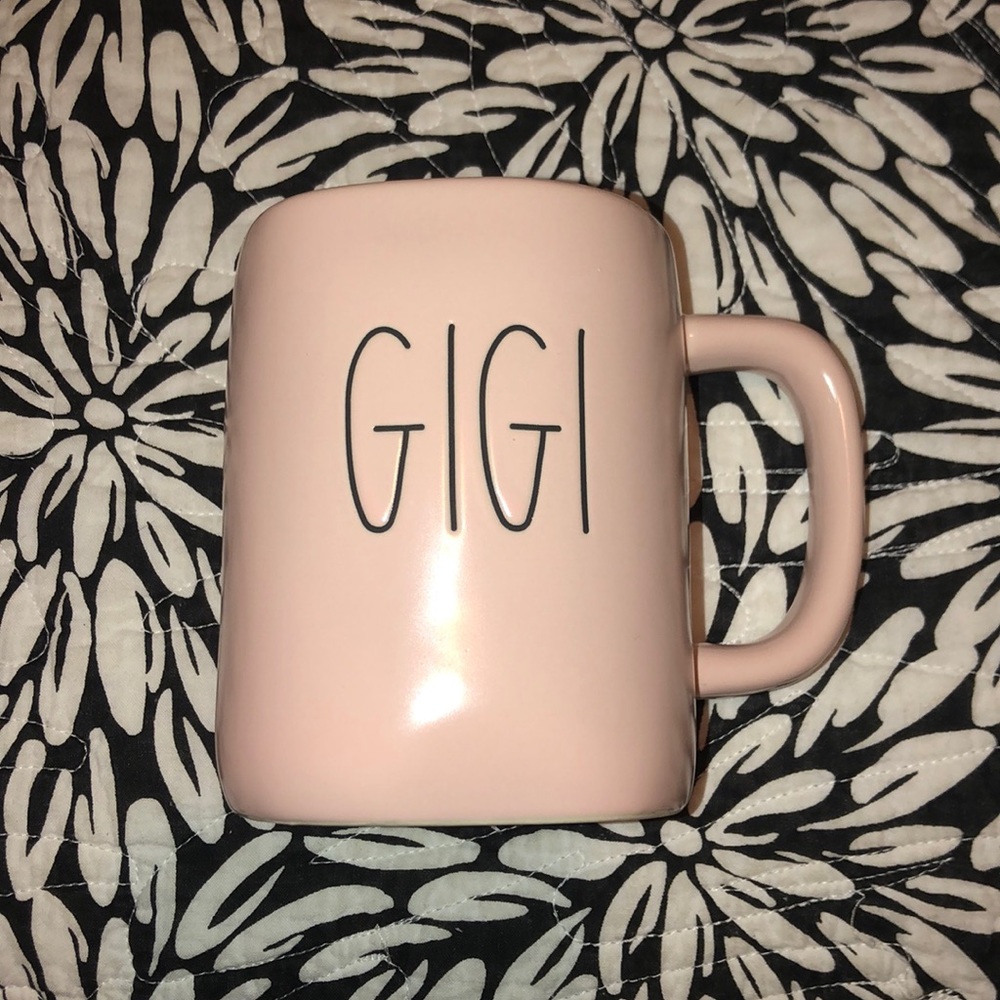 New Rae Dunn Gigi mug